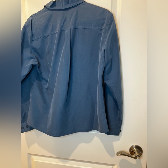 Apparenza Women’s Blue Button Up Size Small - Picture 11 of 11